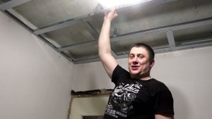 Как самому собрать каркас для подвесного потолка из профиля кнауф. Ремонт хрущевки, кухня. Часть 1.