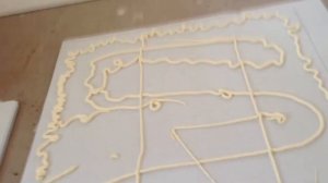 Простая крыша для улья из ненужного пластика и пенопласта.