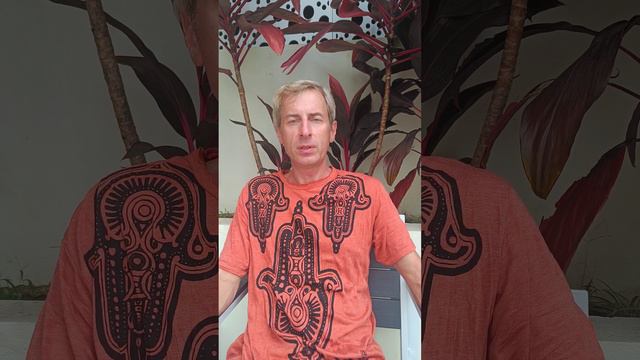 Разгадка тайны: Почему людям помогающих профессий так сложно найти клиентов? смотреть онлайн