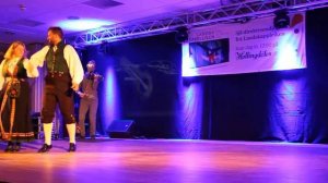 Svein Are Vatnehol og Mari Andrea Ness. Springdans frå Nordre Sunnmøre