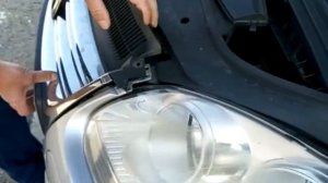 How to EASY OPEN Volkswagen Golf Stuck Bonnet ? Cum se deschide capota la Volkswagen DIY