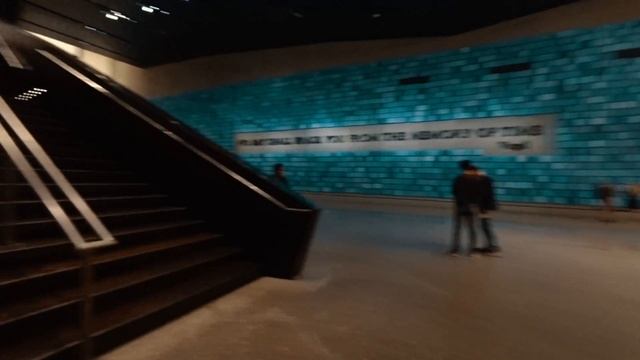 МЕМОРИАЛ И МУЗЕЙ 11 СЕНТЯБРЯ (9/11 MEMORIAL)