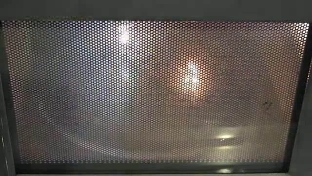 Network Card in Microwave смотреть онлайн