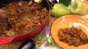 Рагу из свинины с печеными перцами и кисло-сладким соусом