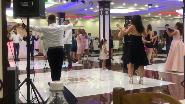 Hamdi Hysenaj live ne Pejë смотреть онлайн