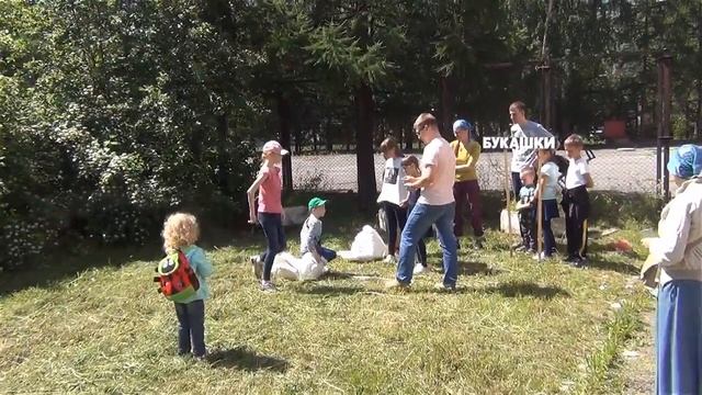 Веселая праздничная ярмарка в Храме святых Константина и Елены, Санкт-Петербург, лето 2019г. смотреть онлайн