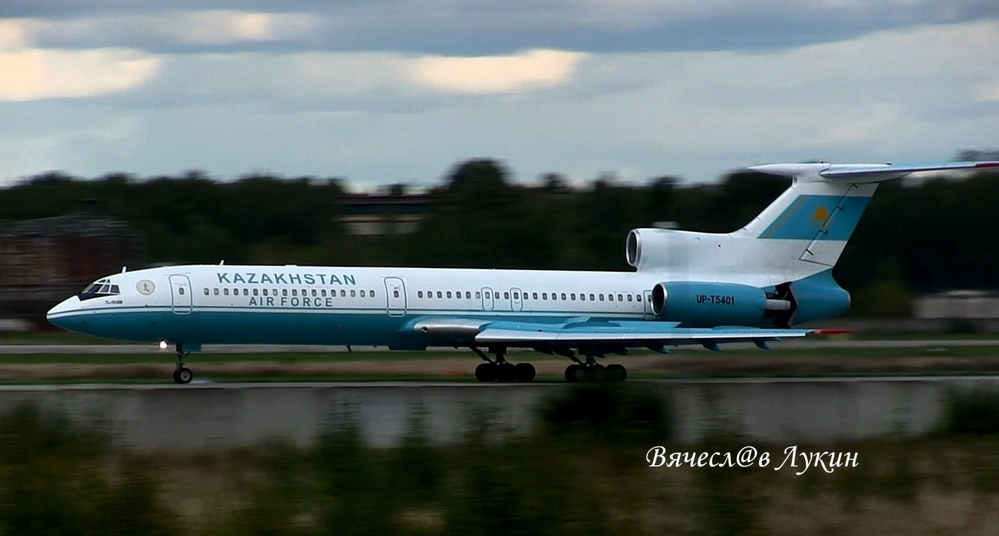 Ту 154 моя. Ту 154. ra-85833. эйр казахстан музыка.