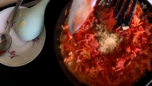 ТЕФТЕЛИ ДОМАШНИЕ С РИСОМ И ПОДЛИВОЙ В ДУХОВКЕ/ Сочные, нежные и очень вкусные