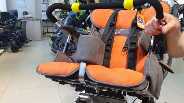 Итальянские коляски Fumagalli Mitiko на прогулочной и комнатной раме смотреть онлайн