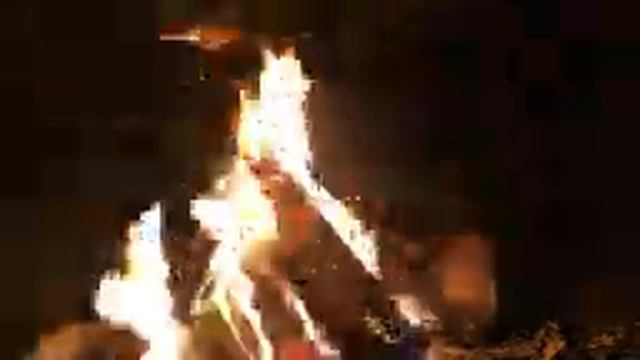 Звук костра и треск дров.Теплый камин в холодную.Best Burning Fireplace4K with Crackling Fire Noise смотреть онлайн
