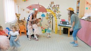 Праздник осени с огородным пугалом в детском саду