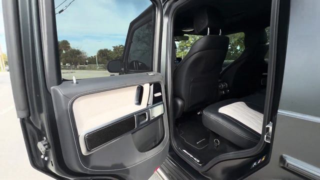 2022 Mercedes-Benz G-Class AMG G63 Walk-around Video смотреть онлайн