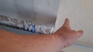 Скрытый плинтус для скрытых дверей . Особенности монтажа.