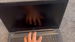 DELL G3 15 - How To Enter Bios Settings & Boot Menu Options