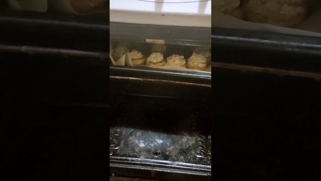 фаршированные грибы и фаршированный яйца #невестка_может#грибы #яйца#food#еда#eggs смотреть онлайн