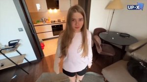 Как строго наказывают свою девушку