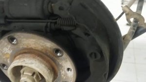 Заклинило задний тормозной цилиндр на Рено Дастер