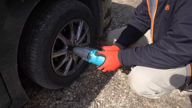 Гайковёрт BORT BSR 900 смотреть онлайн