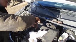 Замена свечей на Рено Логан 16-ти клапанный.