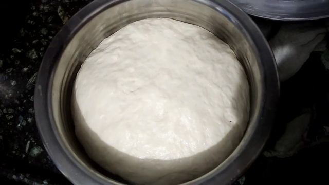 Make DOMINOS Pizza at Home Without Oven In Easy Steps || Misbah-Un-Nisa смотреть онлайн