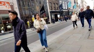 Уличная мода в Лондоне. Осенний уличный стиль. Прогулки по городу.