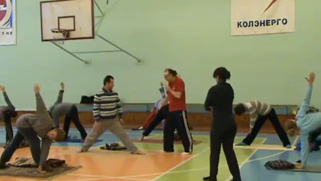 Паривритта Триконасана, ч. 1 смотреть онлайн