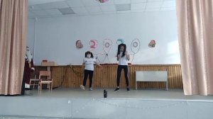 Очень лёгкий танец и очень модный