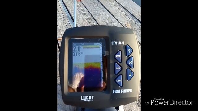 начало рыбалки с корабликом, оснащенным автопилотом и эхолотом смотреть онлайн