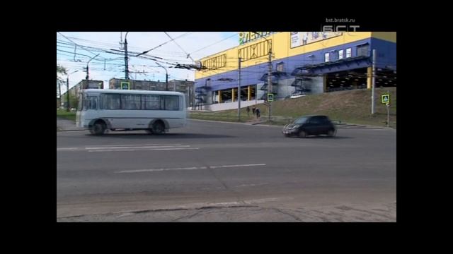 Светофор на Гагарина Комсомольской в Братске вводит в заблуждение водителей смотреть онлайн