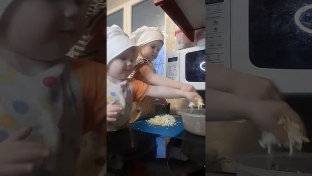 БЛИНЧИКИ С ПАШТЕТОМ?? смотреть онлайн