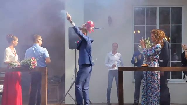Свадебная площадка Дом у озера