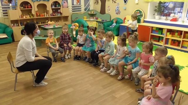 Игровая деятельность с детьми первой младшей группы (воспитатель Татарина Л.Н.) смотреть онлайн