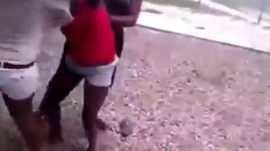 Epic black girls fight in the hood