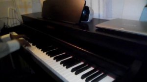 "Jueves" la oreja de Van Gogh cover piano Yamaha Clavinova CLP 430