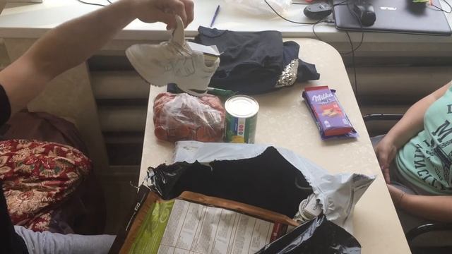 Посылка из дома от мамули ?