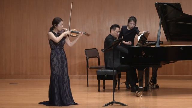 볼컴 - 우아한 유령 William Bolcom  - Graceful Ghost : Sora Han's violin recital encore piece смотреть онлайн