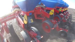 Сев подсолнечника 2018.Сеялка ТСМ-8000 от "Техника Сервис"