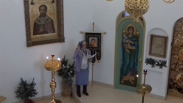 Бабушка дирижирует в церкви. смотреть онлайн