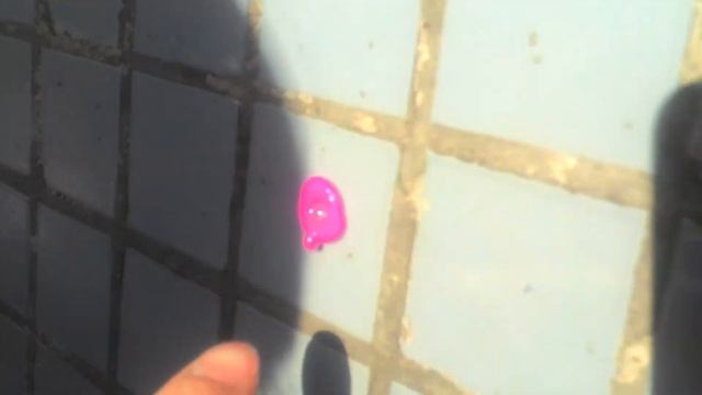 Расплавил пластилин с помощью лупы и солнца, он потёк! смотреть онлайн