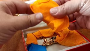 ПОДАРКИ ИЗ ГЕРМАНИИ. ОБЗОР.  РАСПАКОВКА. ПОВЕЗЛО. ВИНТАЖНЫЕ БРОШКИ. ГДР. БРЕНДЫ.