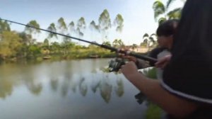 РЫБАЛКА ЗА 10$ VS 100$ ЧЕЛЛЕНДЖ! (720p)