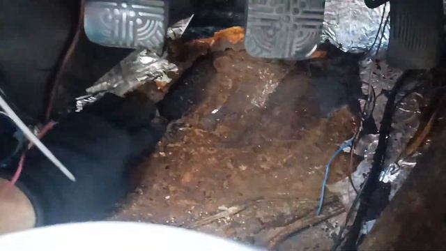 хлопья "жизни" или что такое вода под ковриком смотреть онлайн