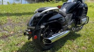 2014 HONDA GOLD WING® VALKYRIE® WALK AROUND VIDEO!