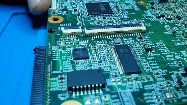 пайка пластиковых разъемов. замена разъема клавиатуры смотреть онлайн