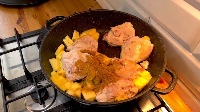 КУРИЦА С АНАНАСОМ В СОУСЕ КАРРИ простой рецепт для ужина