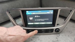 Штатная магнитола Hyundai Solaris 2