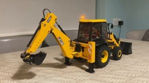 RC Bruder JCB 3CX - First full function test