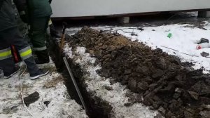 Как копать ЗИМОЙ траншею ЗЕМЛЯНЫЕ РАБОТЫ