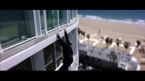 JET LI JUMPING TO FIGHTING