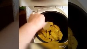 Картофель по-деревенски – в мультиварке